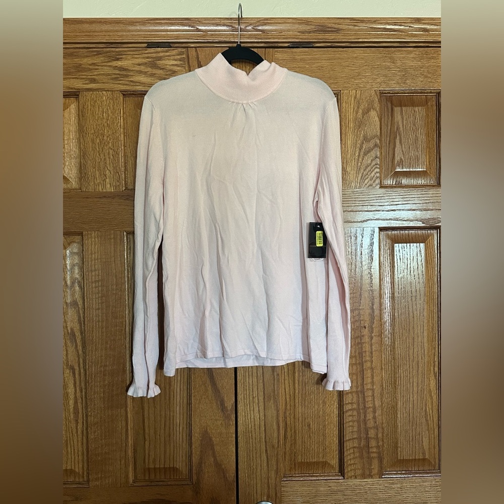 Investments Brand Light Pink Long Sleeve Top
